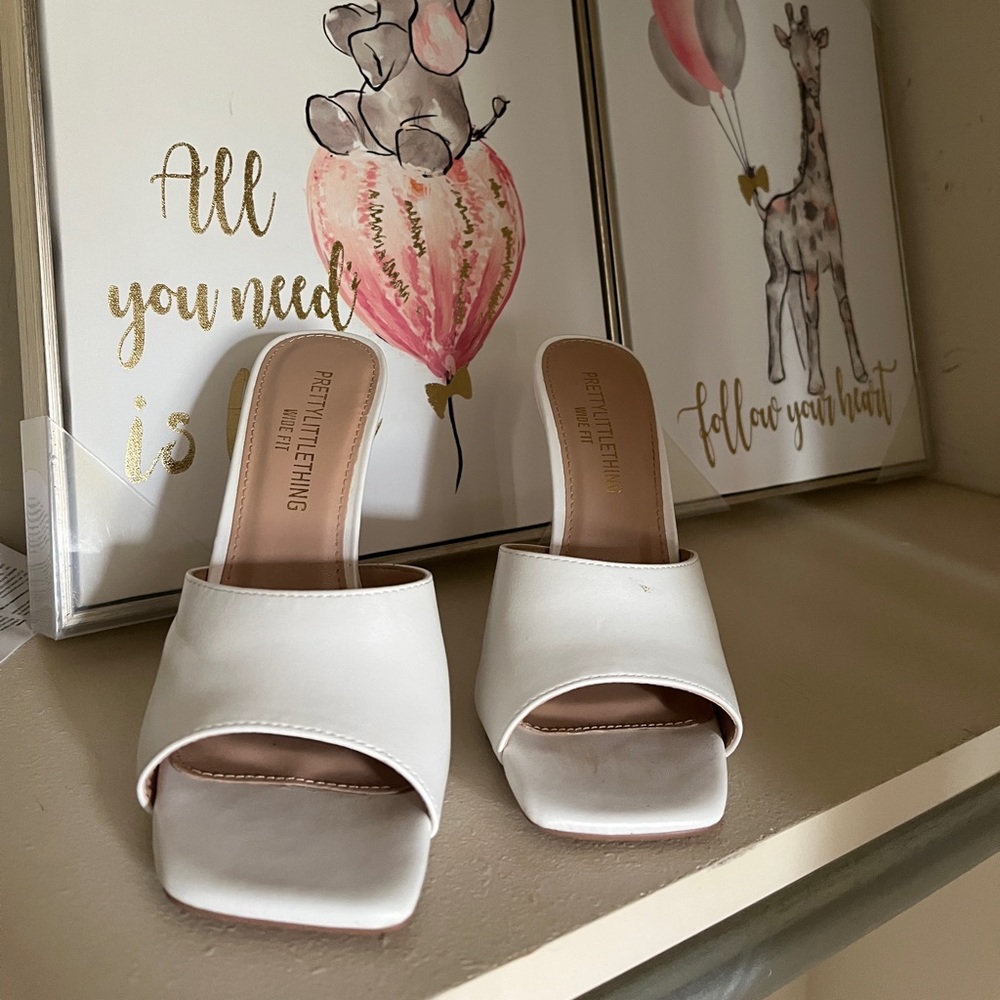 white heels - Picture 2 of 3
